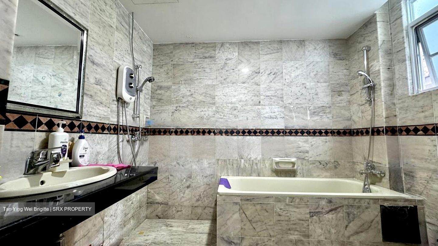 Jalan Lapang (D14), Semi-Detached #476113181